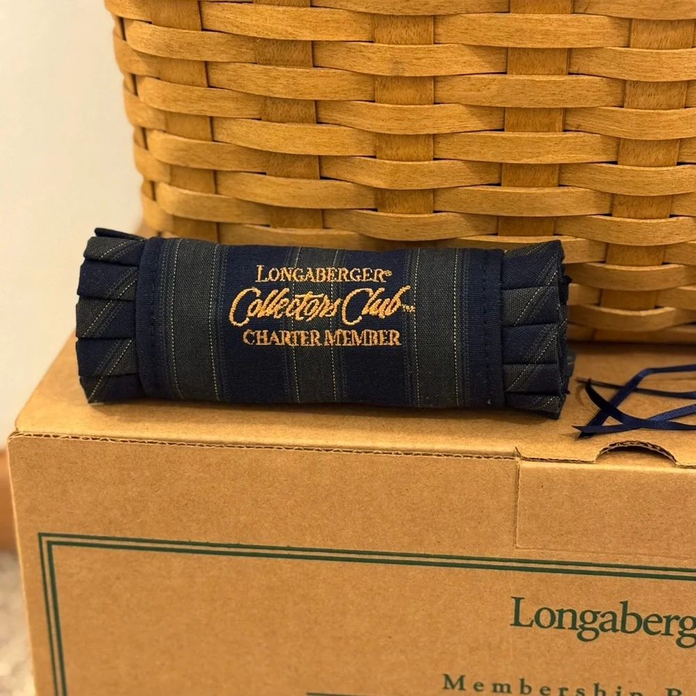 Longaberger Collectors Club Membership Basket Ceramic Charm & Handle Wrap 10205 - Picture 3 of 15